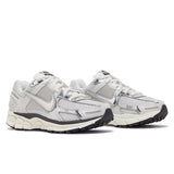 Nike Zoom Vomero 5 (Womens)