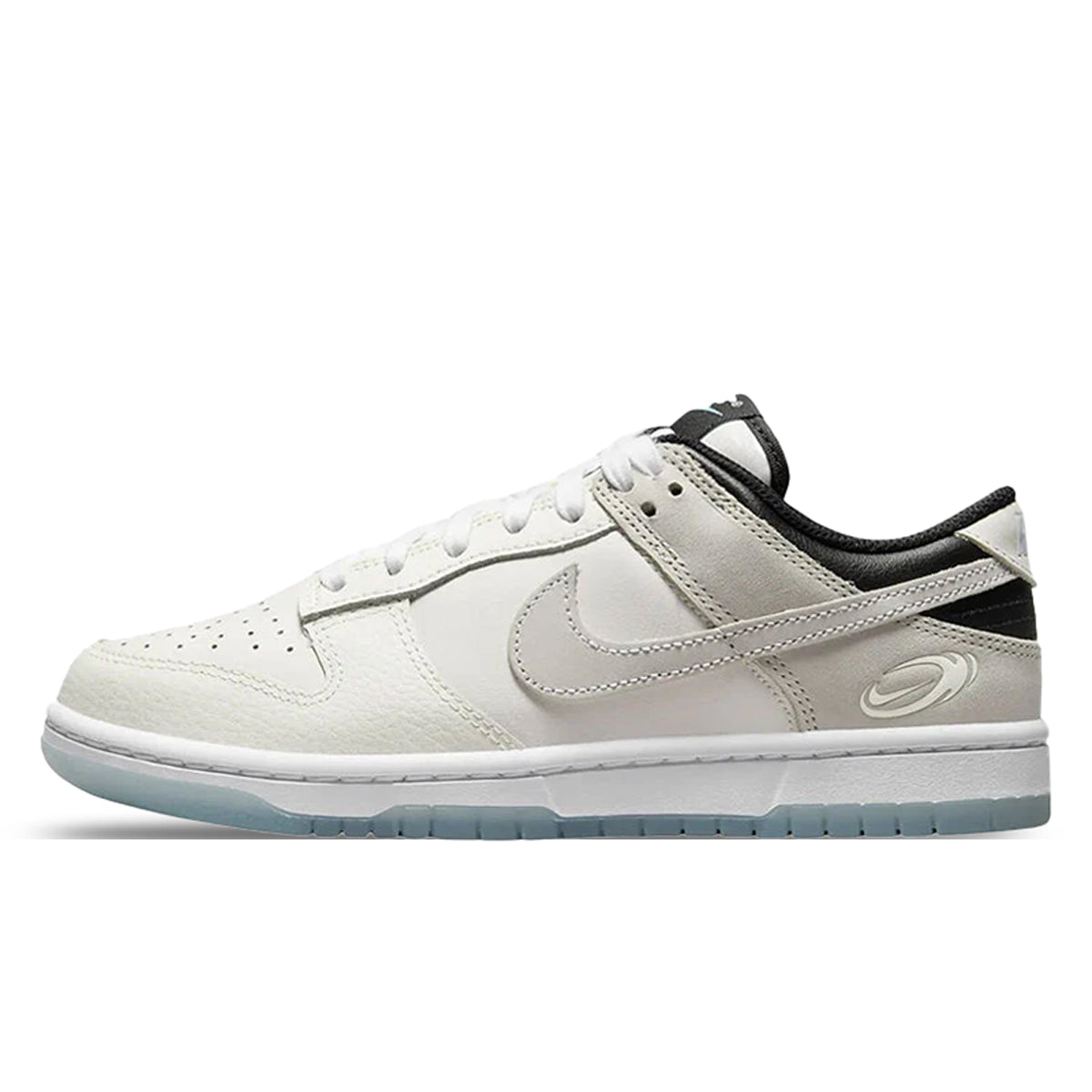Nike Dunk Low SE (Womens) - Solewhat