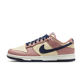 Nike Dunk Low SE (Womens)