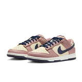 Nike Dunk Low SE (Womens)
