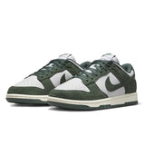 Nike Dunk Low (Womens)